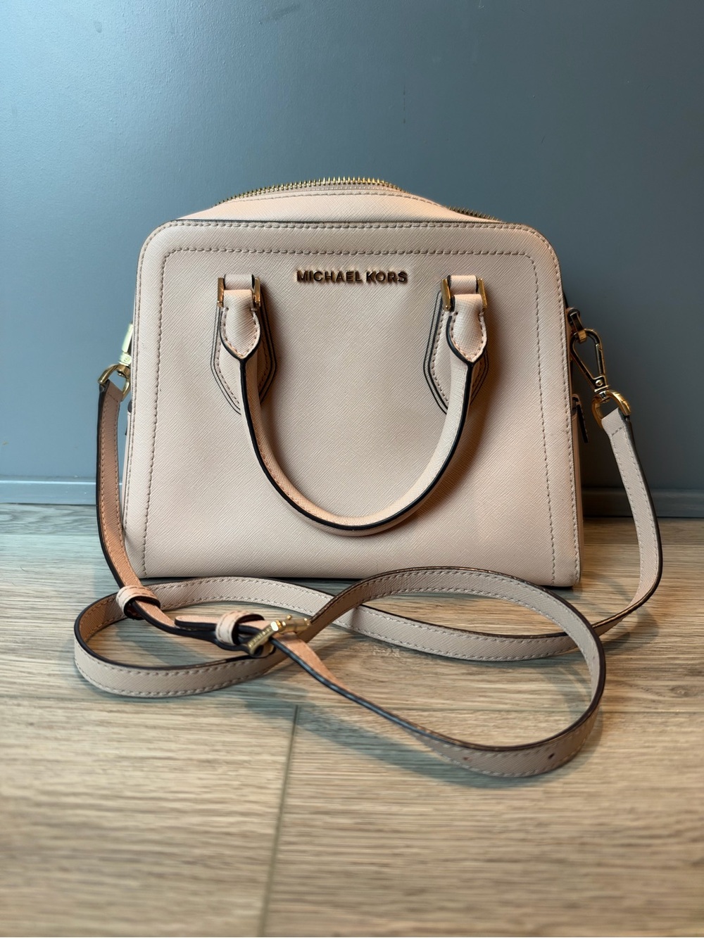 Michael Kors Pale Pink Saffiano cross body with Gold Hardware